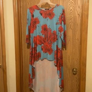 Nuggles red and teal tunic